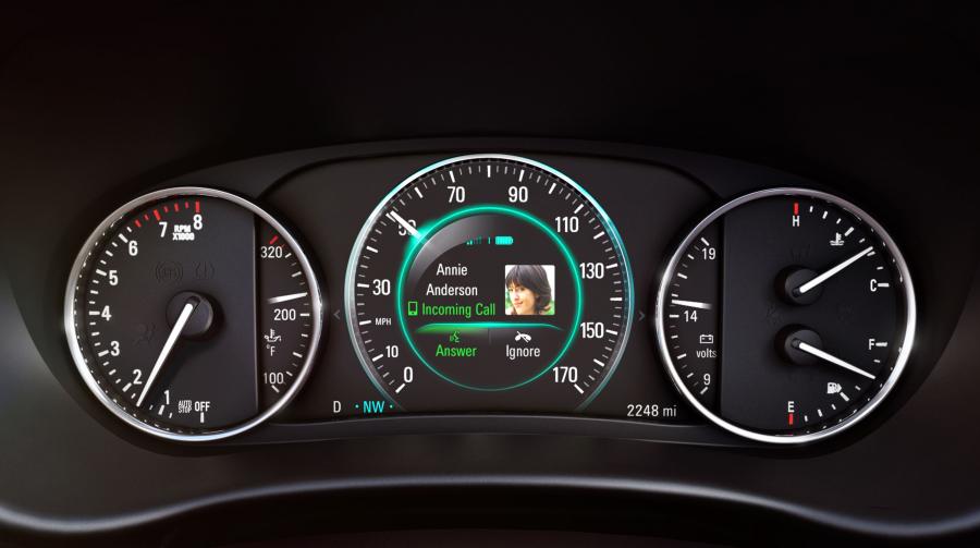 Панель приборов Buick Envision 2016 года  (фото 13 из 26)